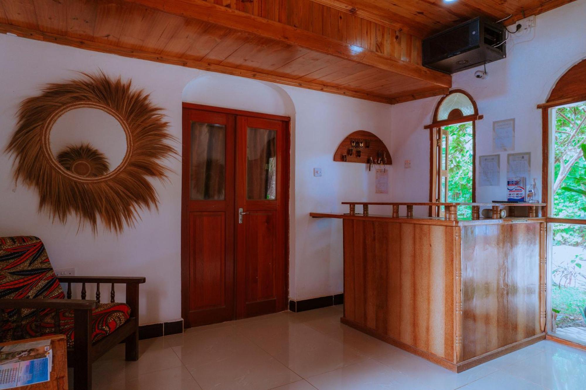 Mambo Ocean Resort Pwani Mchangani Exteriör bild