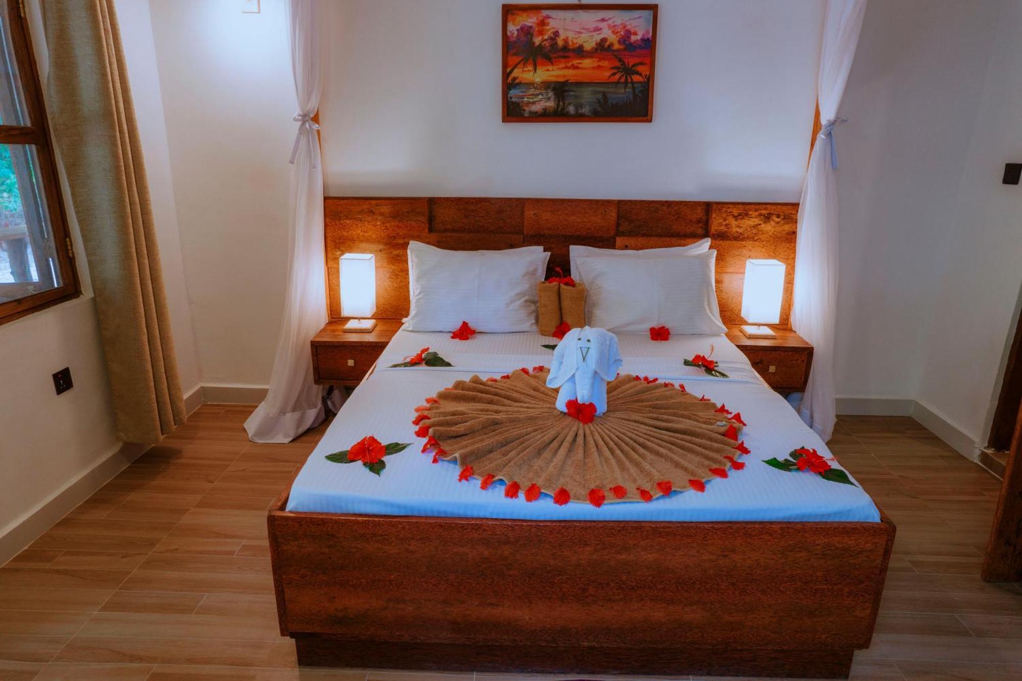 Mambo Ocean Resort Pwani Mchangani Exteriör bild