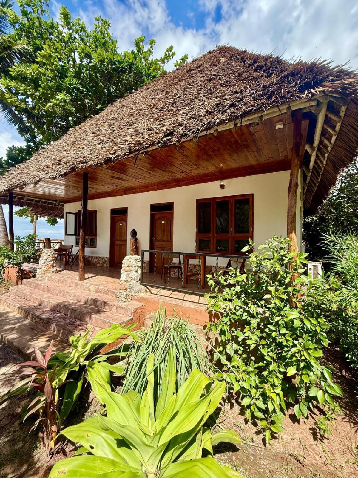 Mambo Ocean Resort Pwani Mchangani Exteriör bild